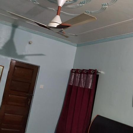 Hotel Sandeep 瓦拉纳西 外观 照片