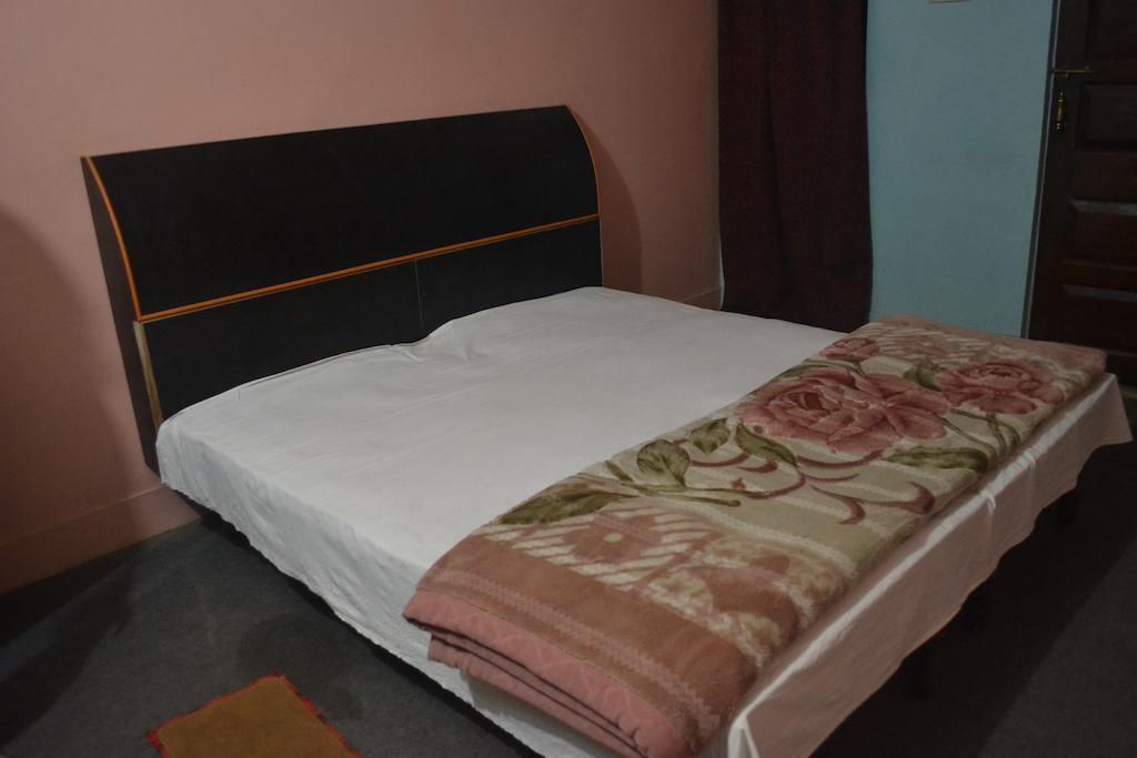 Hotel Sandeep 瓦拉纳西 外观 照片